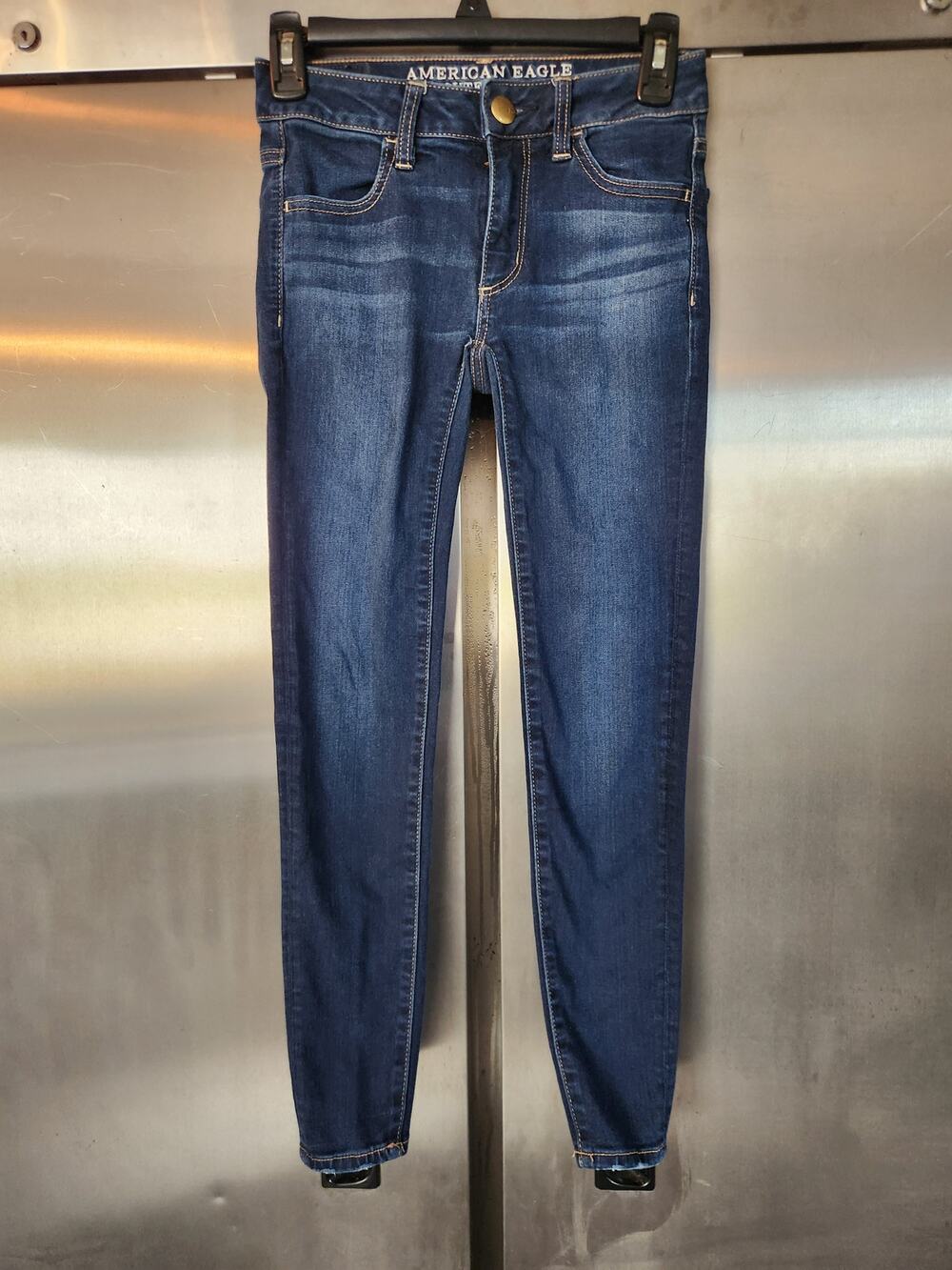 American Eagle Super Stretch Jegging Size 00 Short | Dark Wash Denim